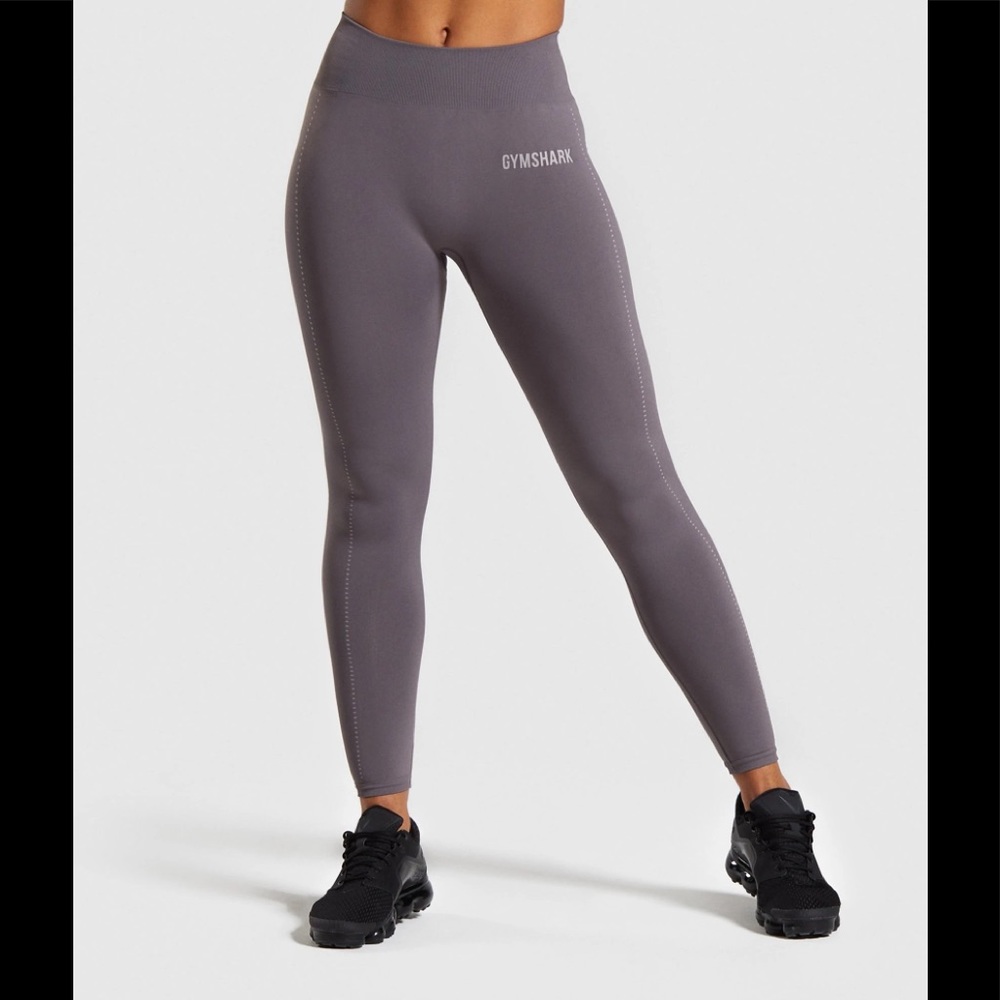NWT Gymshark Lightweight Seamless Leggings size Small in slate lavender color